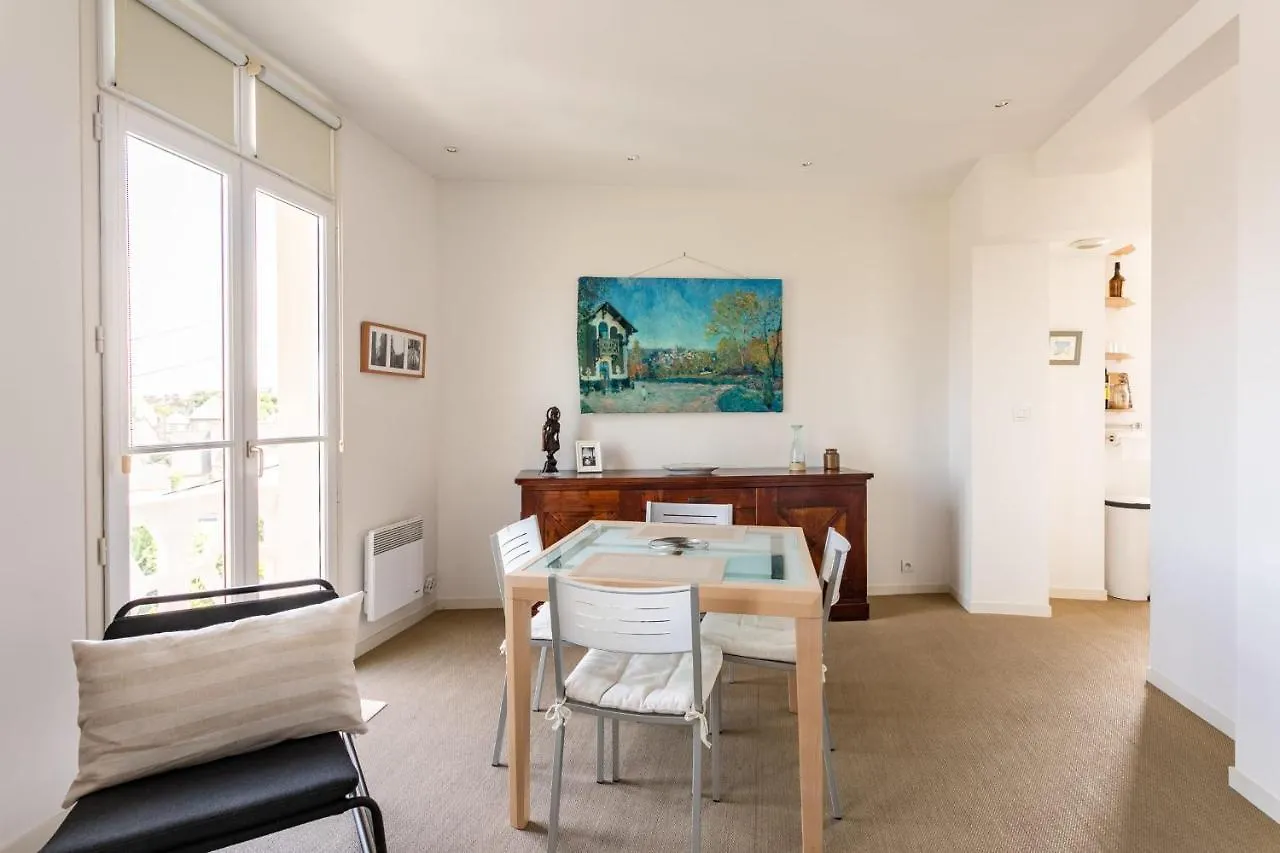 Appartement MIMOSA - Beau T2 à proximité du centre et des plages à Dinard 0*,